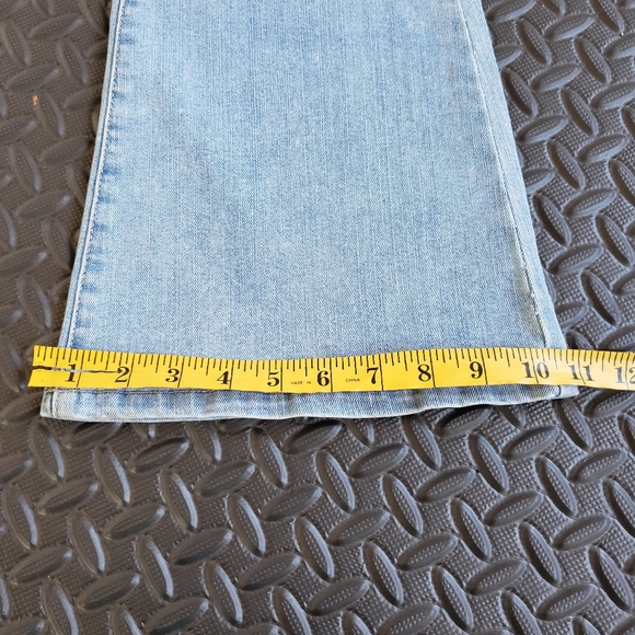 JUST USA Light Blue Distressed Flared Leg High Rise Jeans Size 3 Junior. - Picture 15 of 15